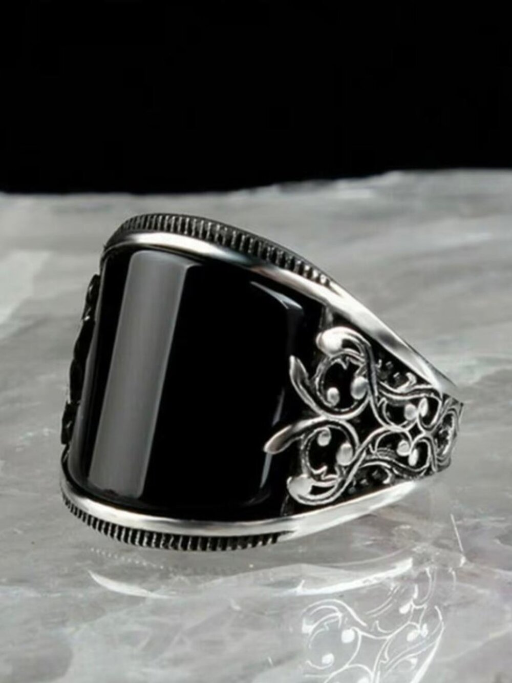 HIGH- QUALITY MEN'S RINGS. - Picture 3 of 3